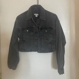 Cropped gray denim jacket